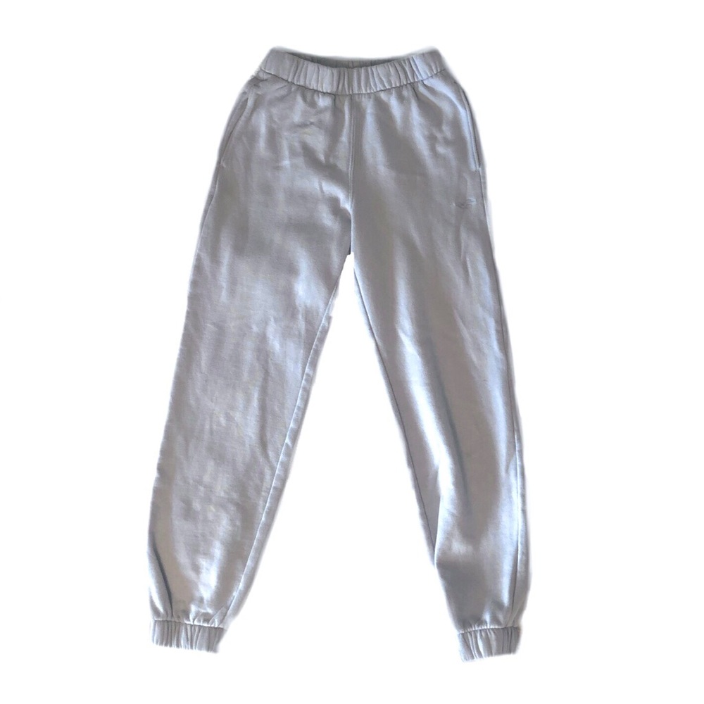 hollister high rise periwinkle sweatpants!